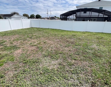 485 Martigues Drive - Photo Thumbnail 35