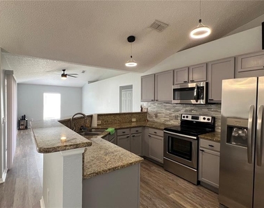 485 Martigues Drive - Photo Thumbnail 10