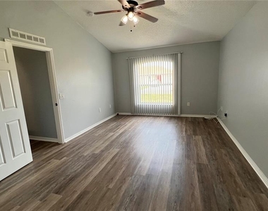 485 Martigues Drive - Photo Thumbnail 5