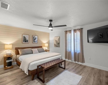 10380 Nw 21st Street - Photo Thumbnail 25