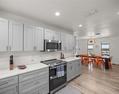 10380 Nw 21st Street - Photo Thumbnail 22