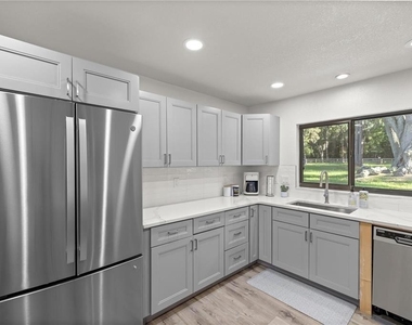 10380 Nw 21st Street - Photo Thumbnail 26
