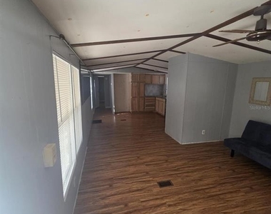 2211 Ronald Reagan Parkway - Photo Thumbnail 7