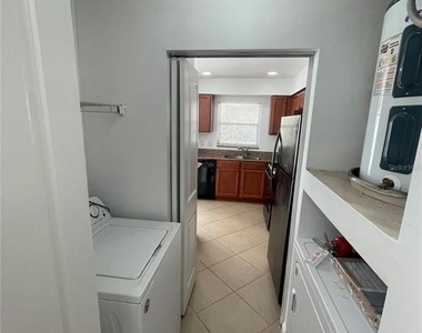 5444 E Michigan Street - Photo Thumbnail 8