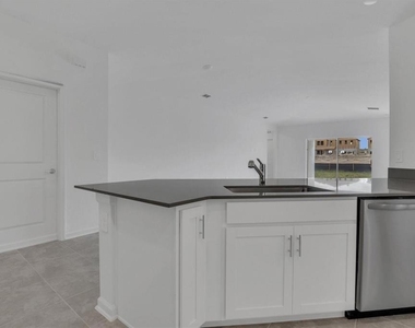 2649 Armstrong Avenue - Photo Thumbnail 18