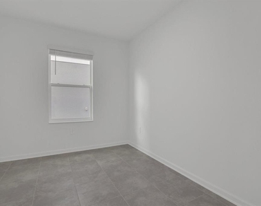 2649 Armstrong Avenue - Photo Thumbnail 14