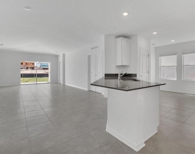 2649 Armstrong Avenue - Photo Thumbnail 22