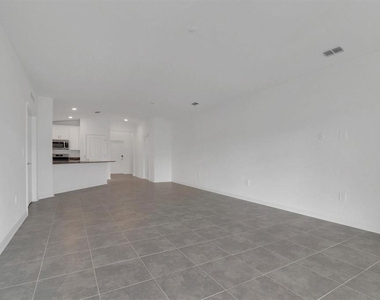 2649 Armstrong Avenue - Photo Thumbnail 13