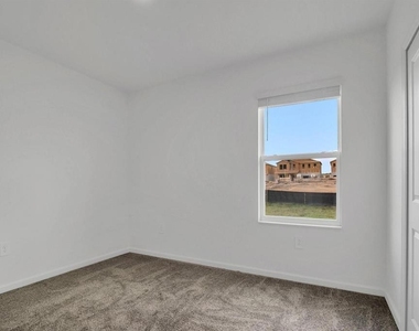 2649 Armstrong Avenue - Photo Thumbnail 12