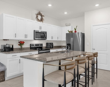 110 Reena Drive - Photo Thumbnail 7