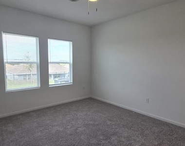 474 Hennepin Loop - Photo Thumbnail 28