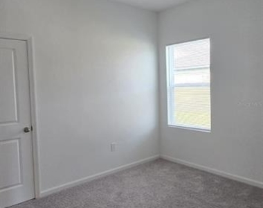 474 Hennepin Loop - Photo Thumbnail 23