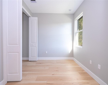 70 Mcdill Drive - Photo Thumbnail 82