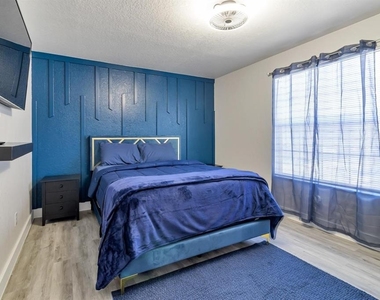 16748 Lazy Breeze Loop - Photo Thumbnail 13