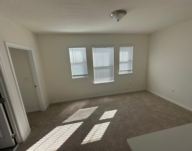 17865 Adrift Road - Photo Thumbnail 15