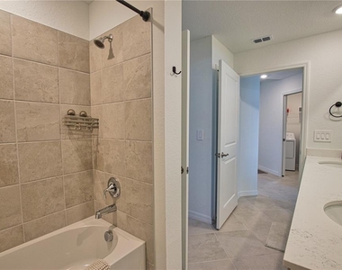 17560 Opal Sand Drive - Photo Thumbnail 32