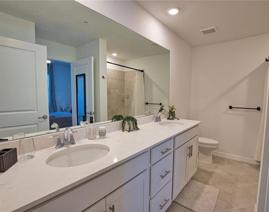 17560 Opal Sand Drive - Photo Thumbnail 31