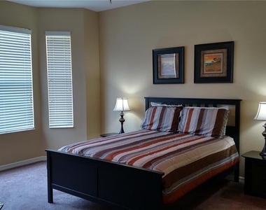 11581 Dancing River Drive - Photo Thumbnail 10
