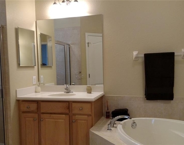 11581 Dancing River Drive - Photo Thumbnail 12