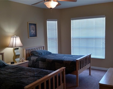 11581 Dancing River Drive - Photo Thumbnail 14