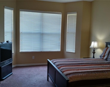 11581 Dancing River Drive - Photo Thumbnail 9