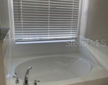 9975 Bishop Creek Way - Photo Thumbnail 11
