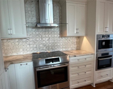 1350 Main Street - Photo Thumbnail 7