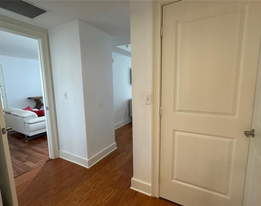 1350 Main Street - Photo Thumbnail 33