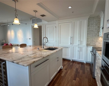 1350 Main Street - Photo Thumbnail 6