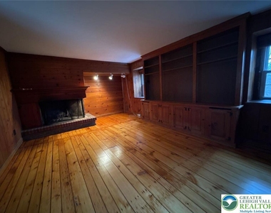 3686 Lower Saucon Road - Photo Thumbnail 8