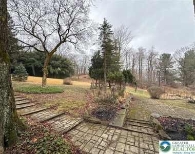 3686 Lower Saucon Road - Photo Thumbnail 4