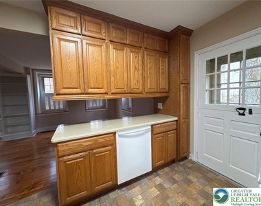 3686 Lower Saucon Road - Photo Thumbnail 13