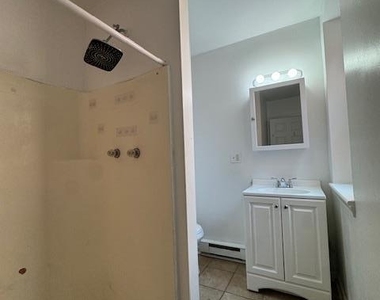 218 N 6th Street - Photo Thumbnail 11