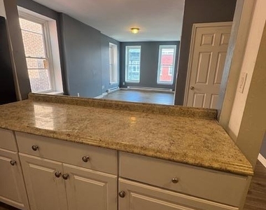 218 N 6th Street - Photo Thumbnail 4