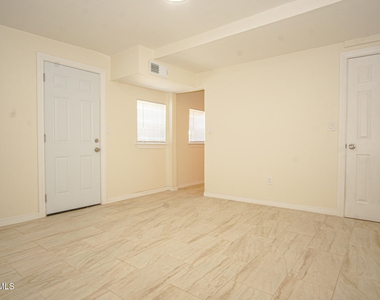 7320 Dale Road - Photo Thumbnail 10