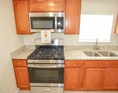7320 Dale Road - Photo Thumbnail 3