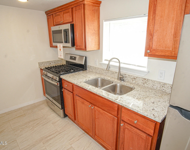 7320 Dale Road - Photo Thumbnail 5