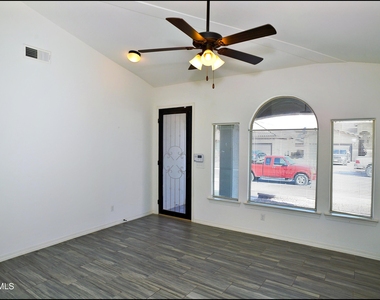 781 Croxdale Street - Photo Thumbnail 7
