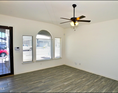 781 Croxdale Street - Photo Thumbnail 8