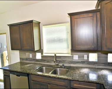 781 Croxdale Street - Photo Thumbnail 20