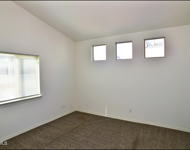 781 Croxdale Street - Photo Thumbnail 22