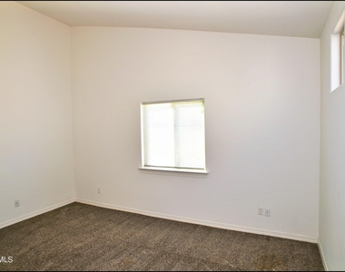 781 Croxdale Street - Photo Thumbnail 25