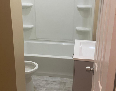 142 Chestnut Avenue - Photo Thumbnail 4
