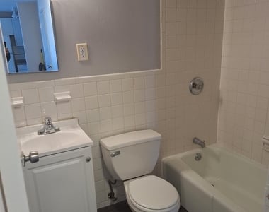 217 Hollister Avenue - Photo Thumbnail 2