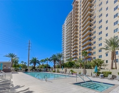 8255 Las Vegas Boulevard - Photo Thumbnail 52
