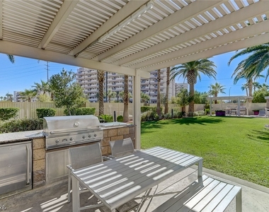 8255 Las Vegas Boulevard - Photo Thumbnail 51