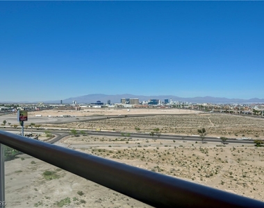 8255 Las Vegas Boulevard - Photo Thumbnail 23