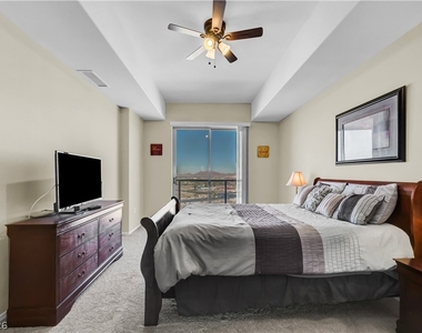 8255 Las Vegas Boulevard - Photo Thumbnail 15