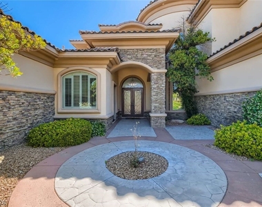22 Bloomfield Hills Drive - Photo Thumbnail 5
