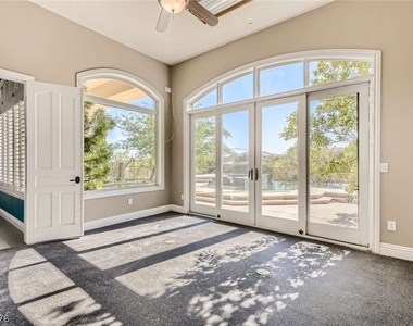 22 Bloomfield Hills Drive - Photo Thumbnail 37
